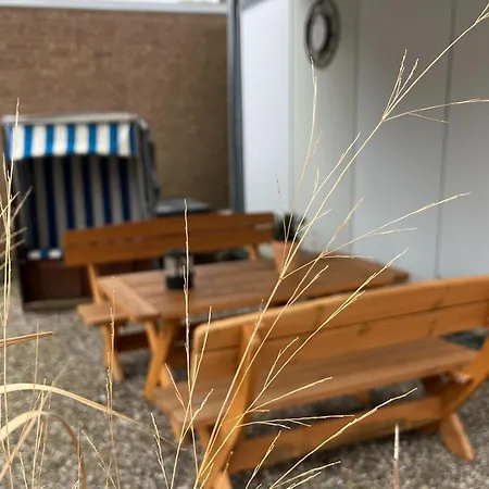 Zur Alten Volksbank 1 * Fehmarn